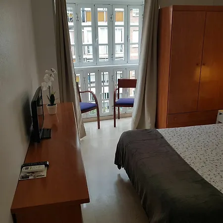 Fan Flat Mariscal Apartment *